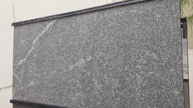 EBONY CRYSTAL FLAM CEPILLADO 120X60X1.5