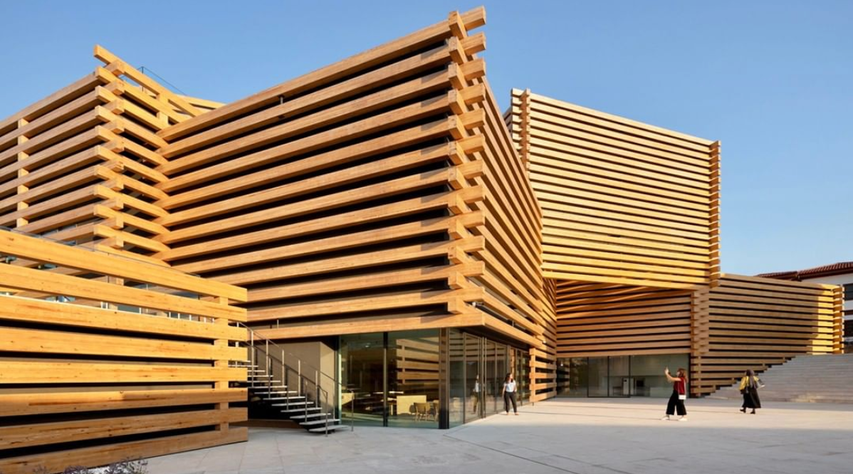 Museo de arte moderno por KKAA