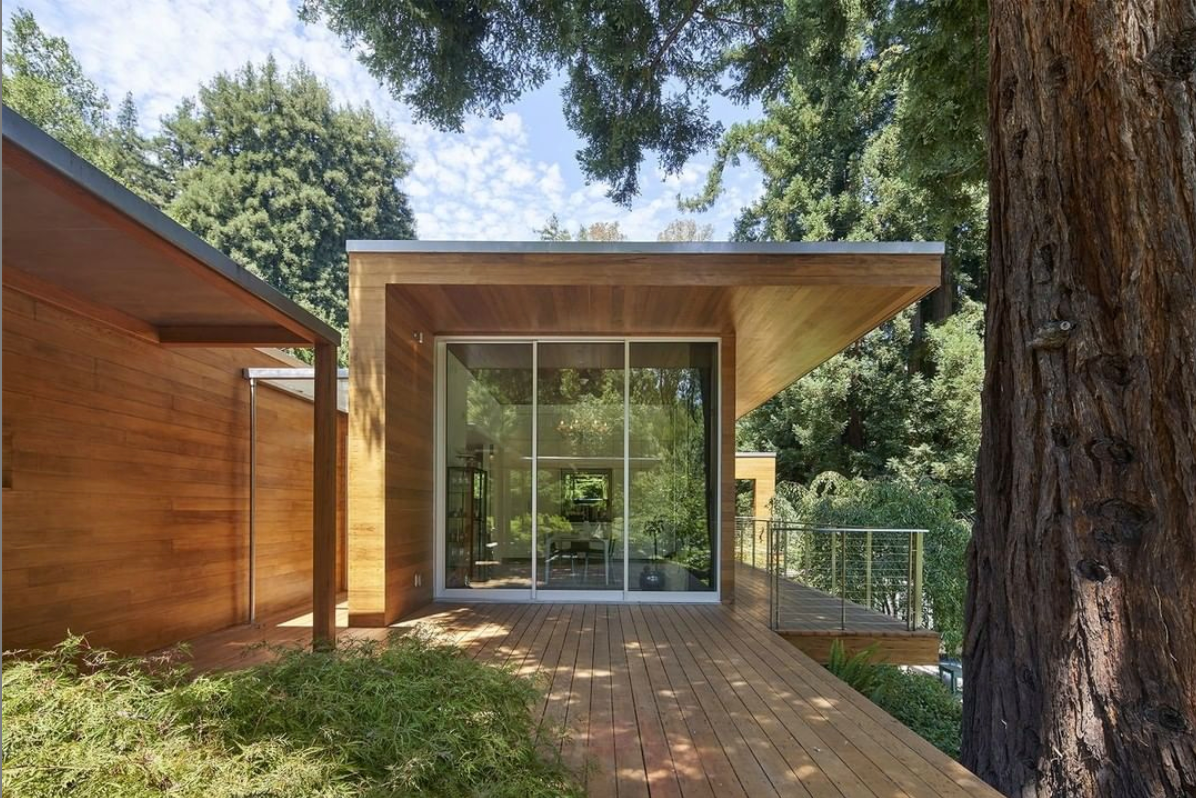 Toro House por Mark English