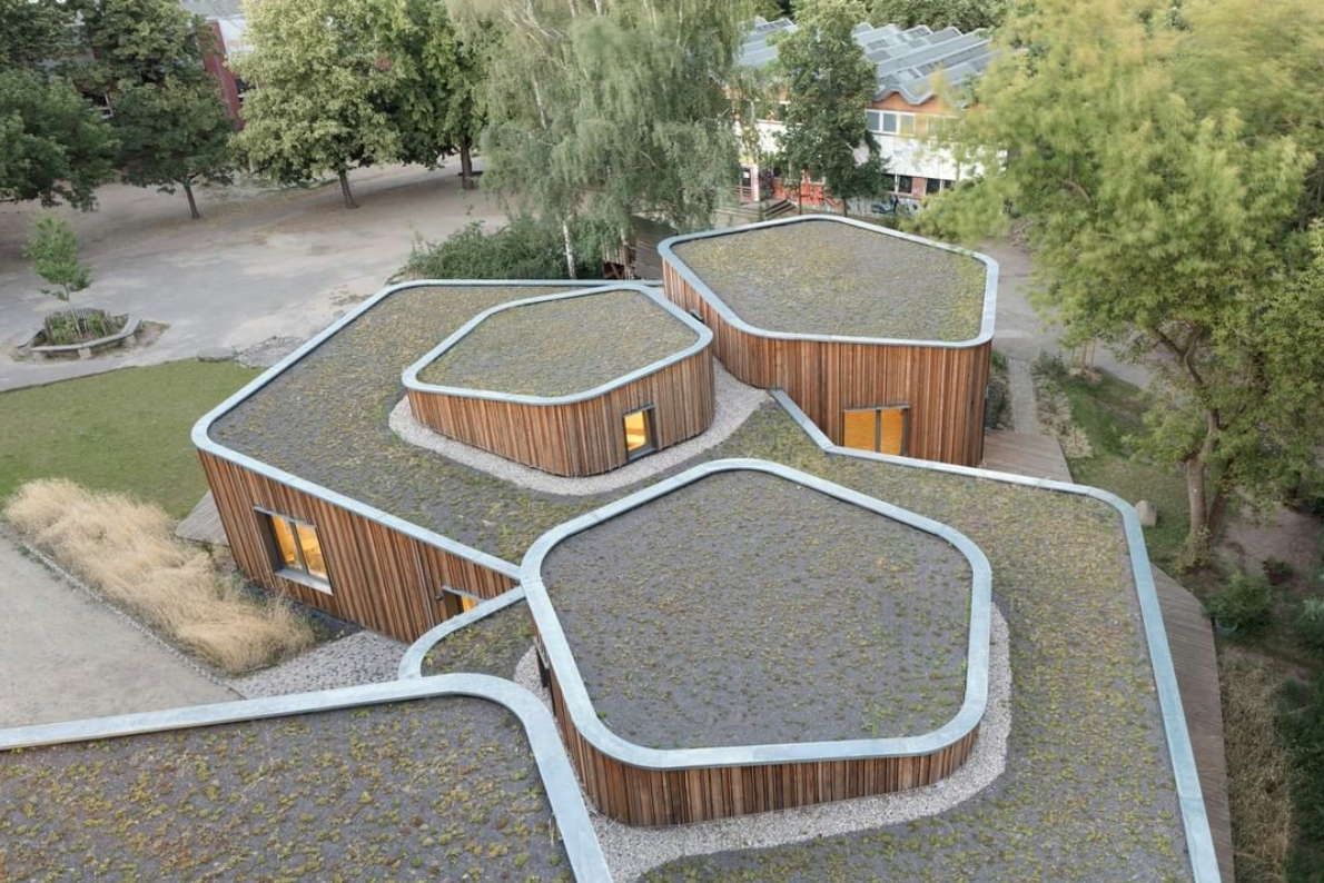 Escuela Waldorf por Mono Architekten