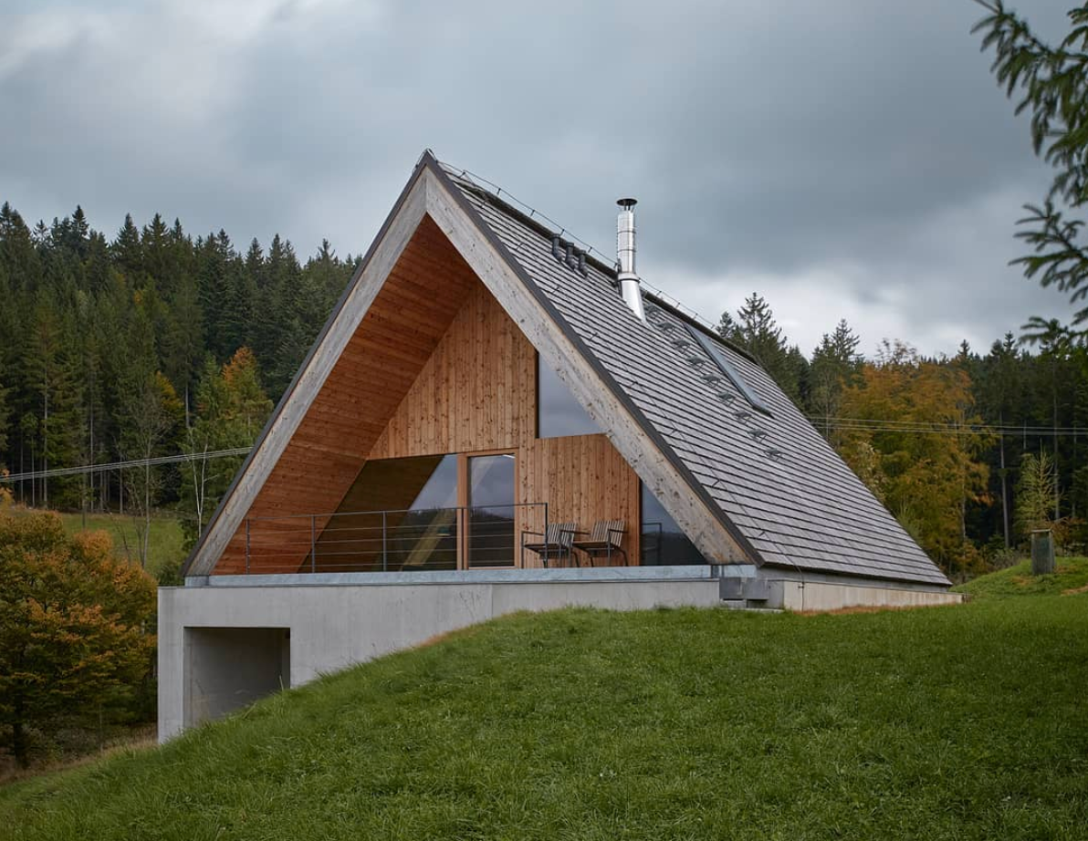 Weeknd House por Pavel Miček Architects